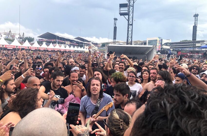  Lollapalooza Brasil: IDLES traz a selvageria para os palcos, The Libertines a nostalgia, Black Pumas a elegância e Fresno e Lulu Santos celebram o amor no terceiro dia