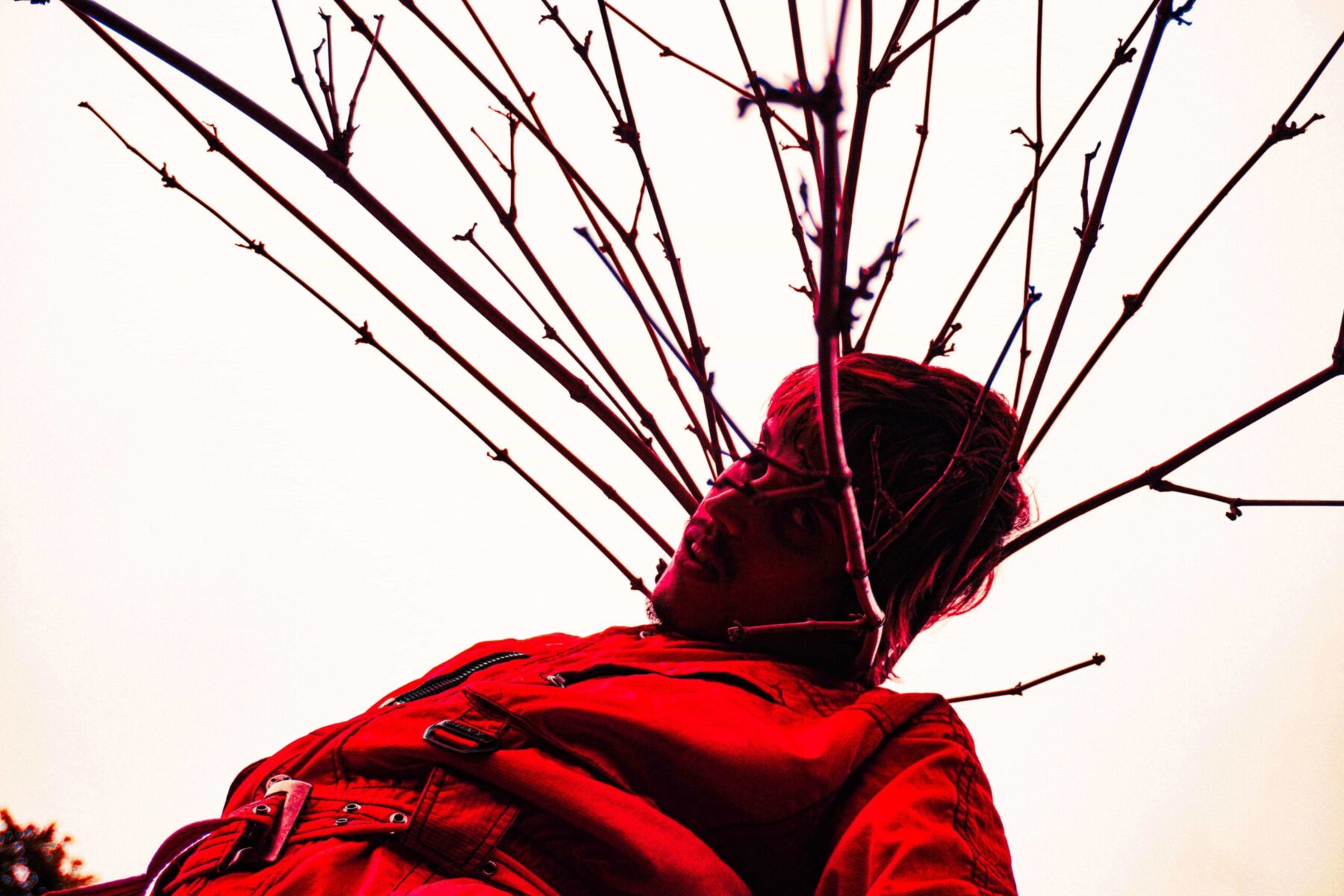 MONCHMONCH por Marina Mole - 25 discos nacionais fora do hype do primeiro semestre (2025)