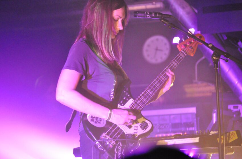 Firefriend completa 20 anos e lança dois discos de uma só vez: ‘Fuzz’ e ‘Blue Radiation’