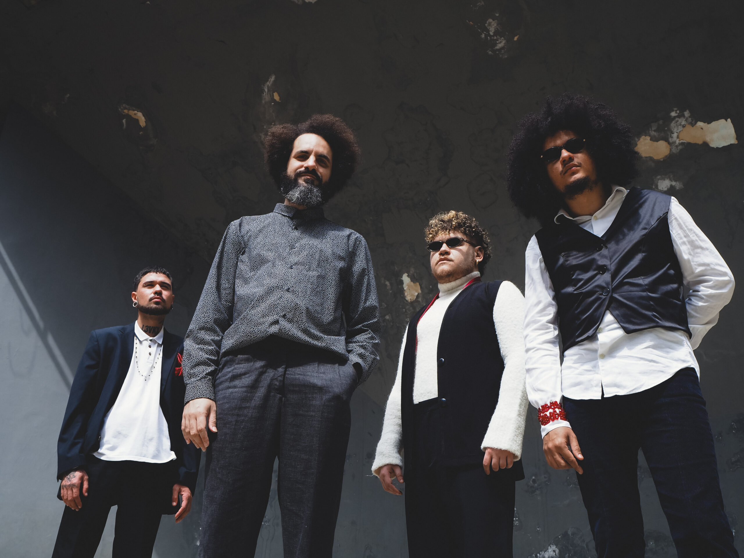 Indie Neon BR - Cidade Dormitório - Foto Por Julia Cruz