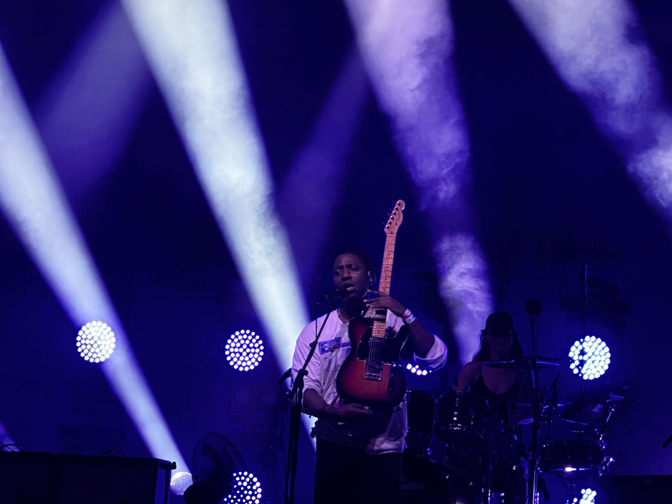 Kele, vocalista e guitarrista do Bloc Party, durante sua apresentação no festival. - Foto Por: Rafael Chioccarello (Hits Perdidos)